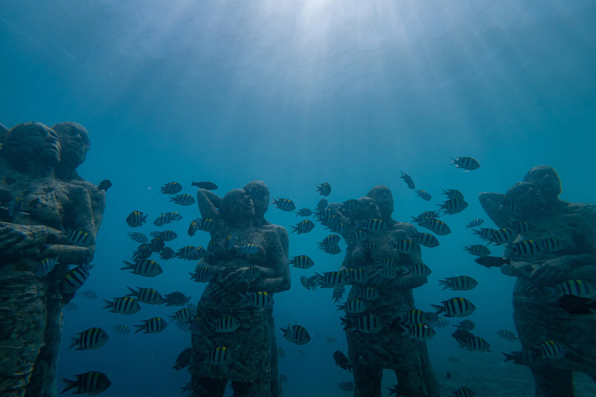 Underwater Art Inspires Reef Conservation on the Great Barrier Reef